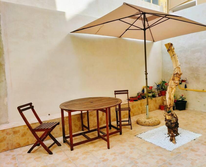 Appartamento Casa Marta Cagliari Esterno foto