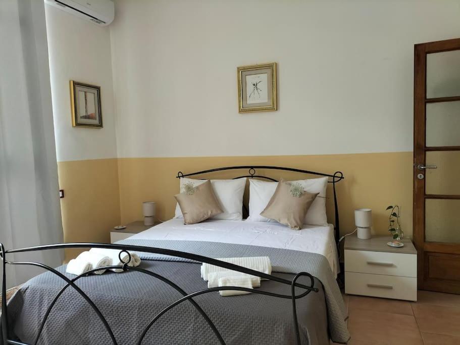 Appartamento Casa Marta Cagliari Esterno foto